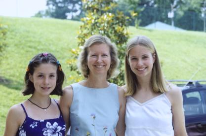 Diane Snustad, and her daughters