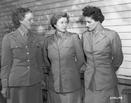 Margaret Craighill (left) with two unidentified women in uniform